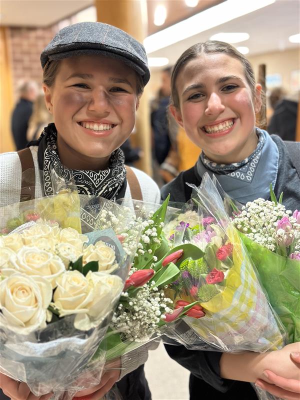 Annabel and Maggie in Newsies